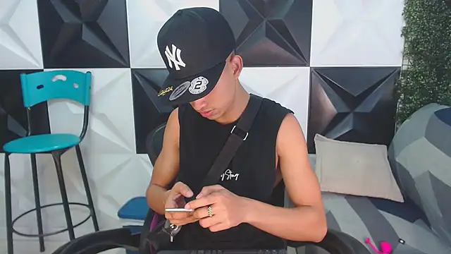 Snapshot of jose_sexycumm chatting on 03.12.25 jose sexycumm online show from 03.12.25