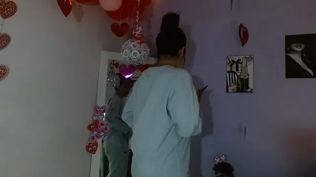 Snapshot of Kimandyuk chatting on 02.15.25 Kimandyuk online show from 02.15.25