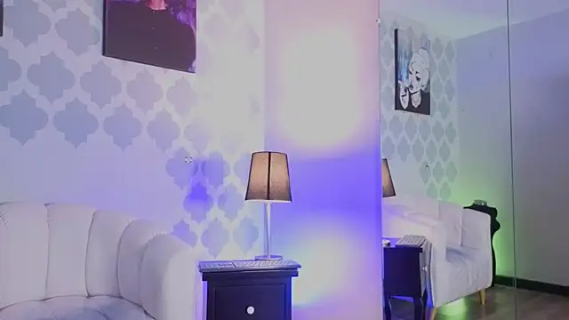 Snapshot of GabyPetit chatting on 05.27.26 GabyPetit online show from 05.27.26
