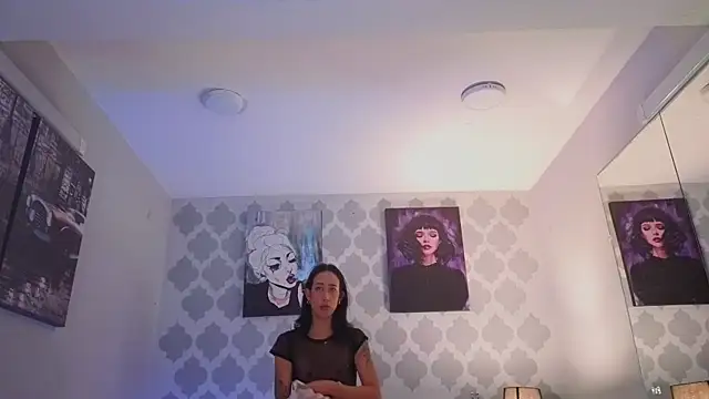 GabyPetit online show from 08.03.26
