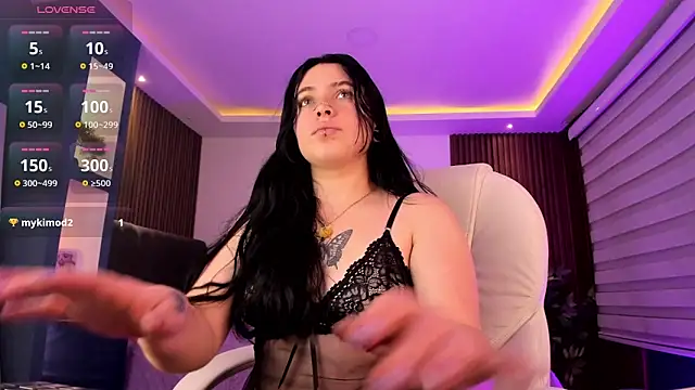 Lucy Smith2 online show from 01.11.25