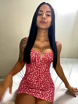 Snapshot of Elamesmamorena chatting on 10.29.25 Elamesmamorena online show from 10.29.25