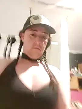 Boo-boo kittyfux online show from 10.28.25