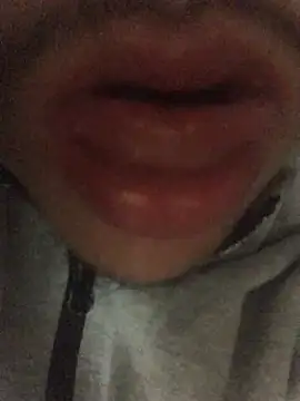 Snapshot of favormaker chatting on 12.21.24 favormaker online show from 12.21.24