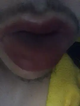 Snapshot of favormaker chatting on 01.15.25 favormaker online show from 01.15.25