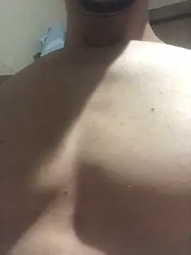 Snapshot of favormaker chatting on 03.21.25 favormaker online show from 03.21.25