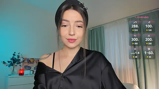 Oh My Dianee online show from 01.10.25