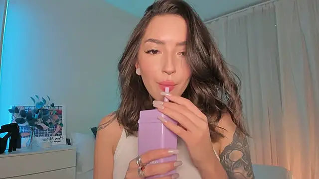 Oh My Dianee online show from 10.01.25