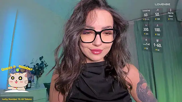 Snapshot of Oh_My_Dianee chatting on 02.11.26 Oh My Dianee online show from 02.11.26