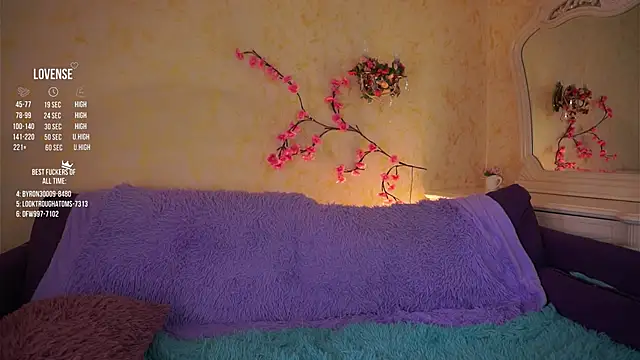 GillianDowdey online show from 04.22.26