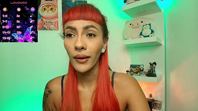 Snapshot of Nix_Taylor chatting on 11.27.25 Nix Taylor online show from 11.27.25