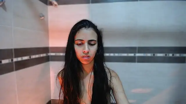 anna alvarez online show from 10.28.25