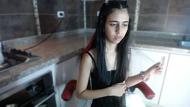 anna alvarez online show from 11.23.25