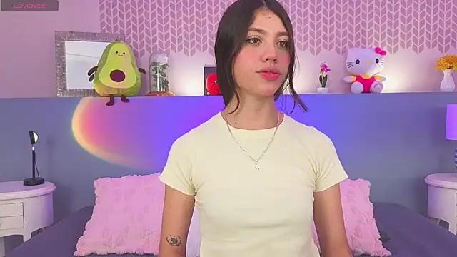 Snapshot of CheryelFox chatting on 07.19.26 CheryelFox online show from 07.19.26