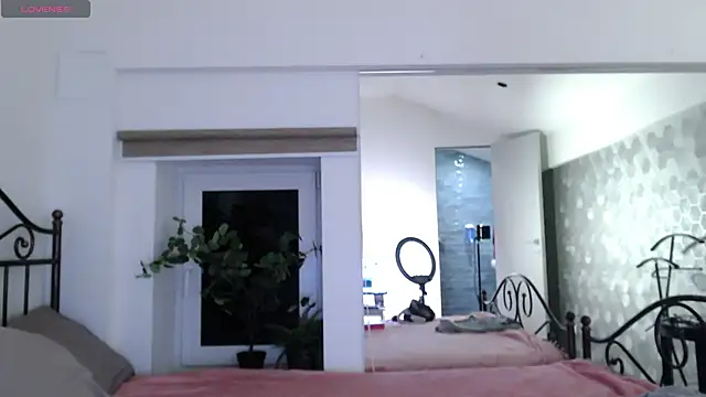 Snapshot of ElizaMayers chatting on 02.24.26 ElizaMayers online show from 02.24.26