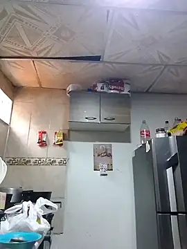 Snapshot of lupita_2023 chatting on 02.10.25 lupita 2023 online show from 02.10.25