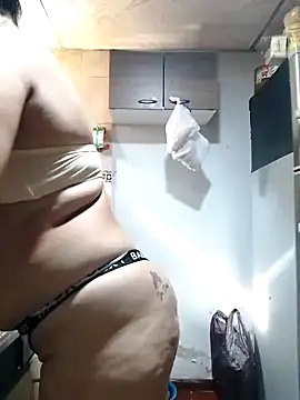 Snapshot of lupita_2023 chatting on 09.11.25 lupita 2023 online show from 09.11.25