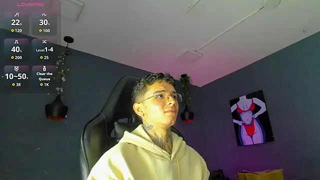 Ian Castillo  online show from 09.30.25