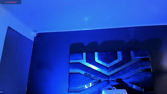 Snapshot of Ian_Castillo_ chatting on 02.13.26 Ian Castillo online show from 02.13.26