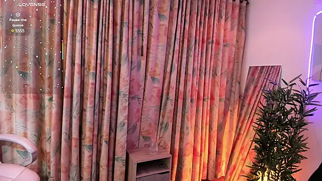 aisha bx online show from 02.21.25