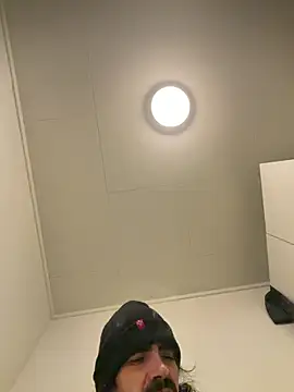 wolfwhite95 online show from 03.09.26