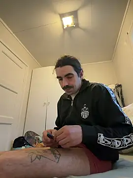 wolfwhite95 online show from 05.22.26