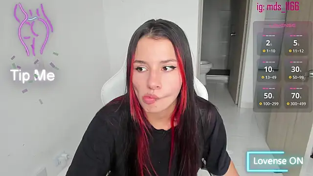 Mia adams66 online show from 02.12.25