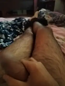 Snapshot of indian___fucker chatting on 10.25.25 indian fucker online show from 10.25.25