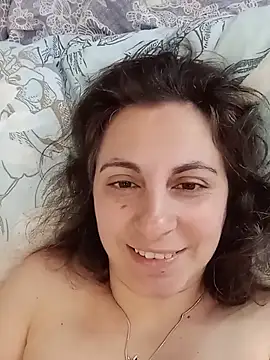 Snapshot of ShelaDiass chatting on 05.17.26 ShelaDiass online show from 05.17.26