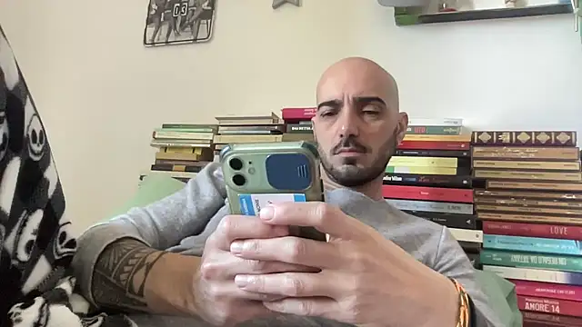 alessandromori91 online show from 04.05.26