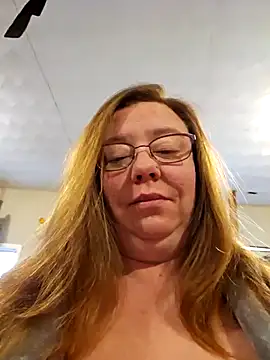 MsShelby40 online show from 02.13.25