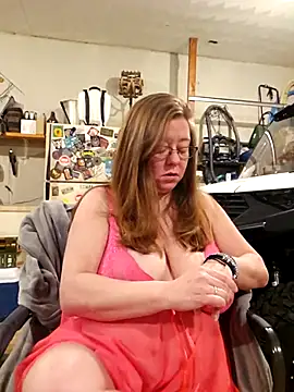 Snapshot of MsShelby40 chatting on 02.07.26 MsShelby40 online show from 02.07.26