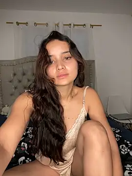 MollySanders    online show from 12.18.24