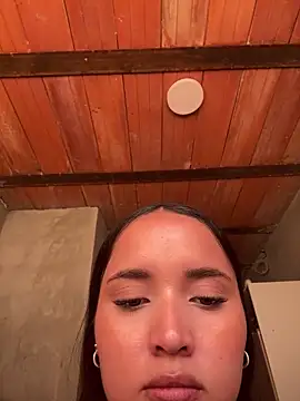 MollySanders    online show from 06.21.26