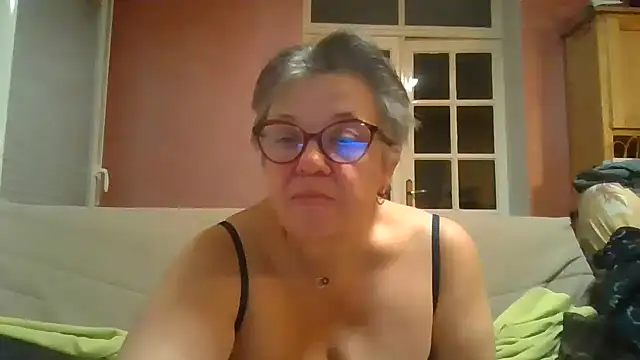 Snapshot of Vandeae44 chatting on 03.29.26 Vandeae44 online show from 03.29.26