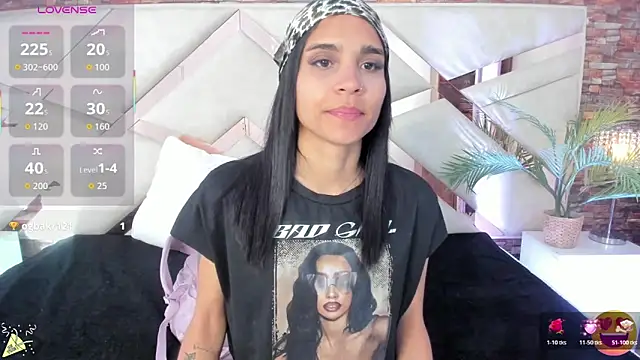 Snapshot of sophie_pariss chatting on 02.08.26 sophie pariss online show from 02.08.26