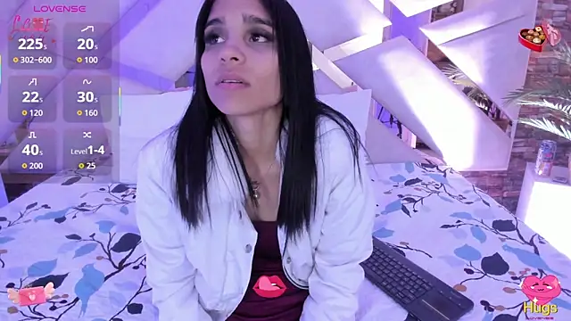 Snapshot of sophie_pariss chatting on 02.15.26 sophie pariss online show from 02.15.26