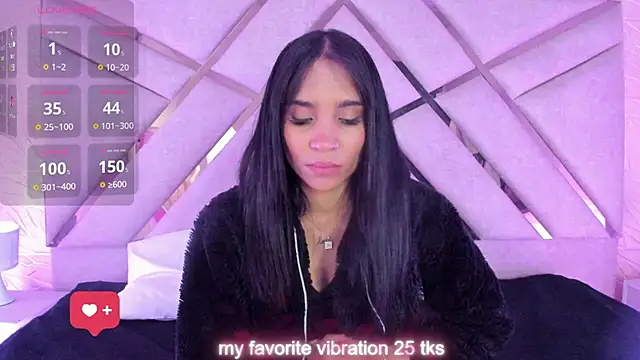 Snapshot of sophie_pariss chatting on 03.22.26 sophie pariss online show from 03.22.26