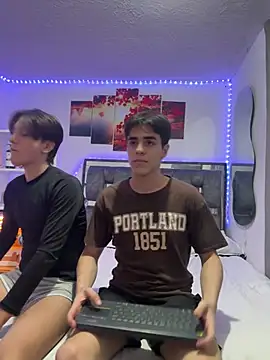Alex and Fabian online show from 04.28.26