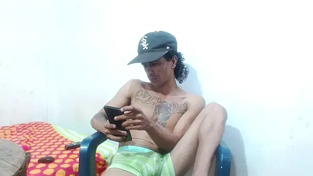 Snapshot of damian_bottom_bigcock chatting on 01.27.25 damian bottom bigcock online show from 01.27.25