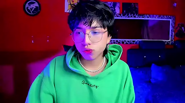 AnggelONfiree online show from 02.15.25