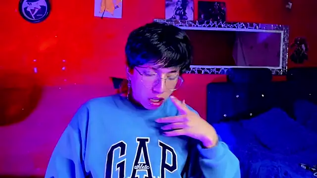 AnggelONfiree online show from 02.18.25