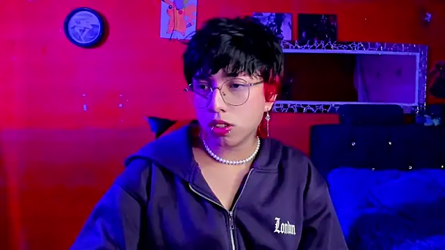 AnggelONfiree online show from 02.23.25