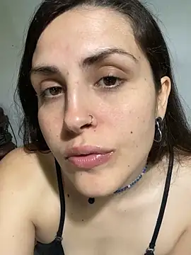 isadelasestrellas online show from 10.05.25