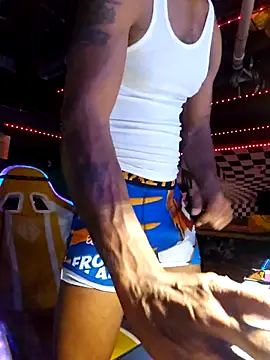 Snapshot of Cpp3377 chatting on 12.21.25 Cpp3377 online show from 12.21.25