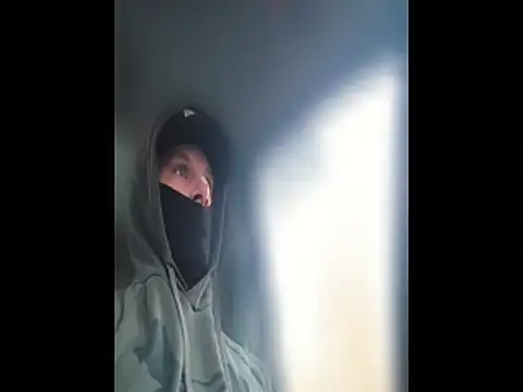 Snapshot of pdoc07 chatting on 03.25.26 pdoc07 online show from 03.25.26