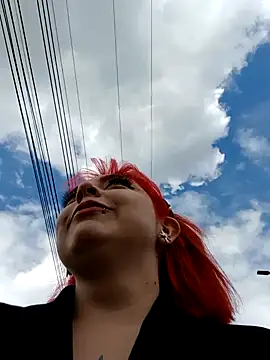 madelaine- online show from 01.27.25