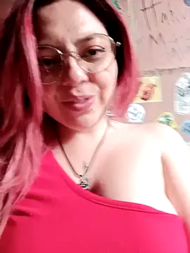 Snapshot of madelaine- chatting on 07.29.26 madelaine- online show from 07.29.26