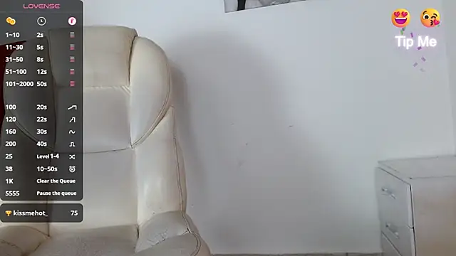Snapshot of tonibelmont chatting on 02.15.25 tonibelmont online show from 02.15.25