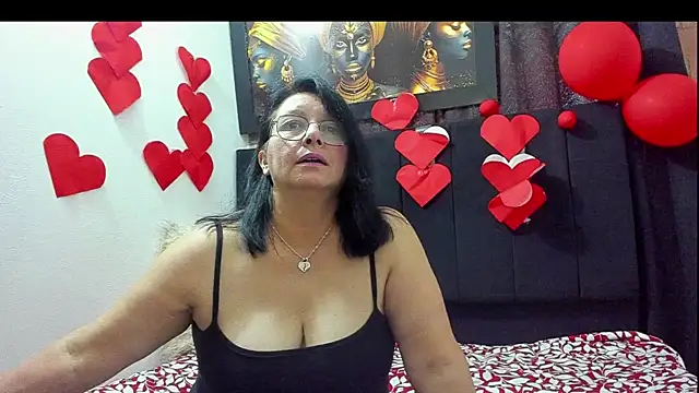 Evaaross 2345 online show from 02.19.25